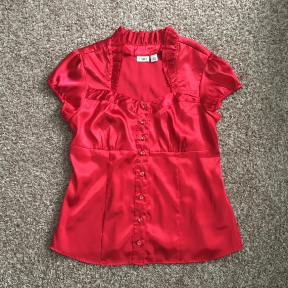 Red Top - Picture 1 of 6
